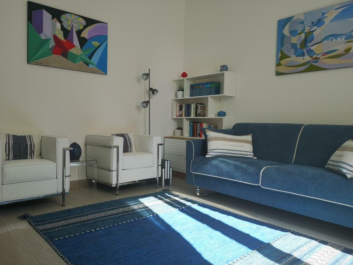Vittoria Home 44 Terracina Bagian luar foto
