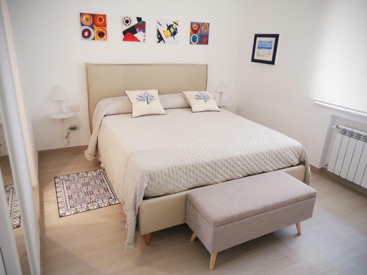 Vittoria Home 44 Terracina Bagian luar foto
