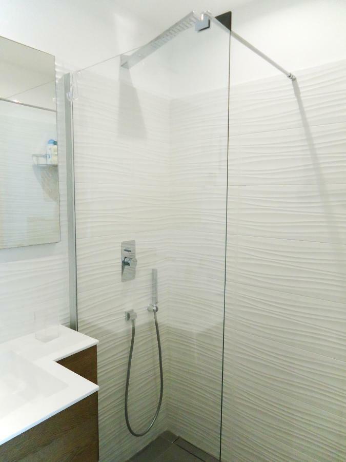 Vittoria Home 44 Terracina Bagian luar foto